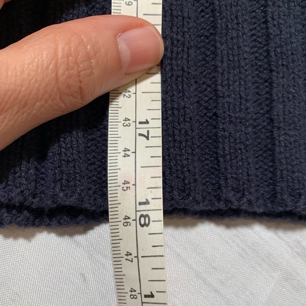American Eagle Navy blue/cream crop sweater. Size S. - Picture 7 of 7